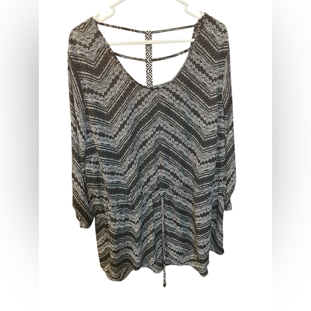 Maurice’s Black and White Top - Size 3x